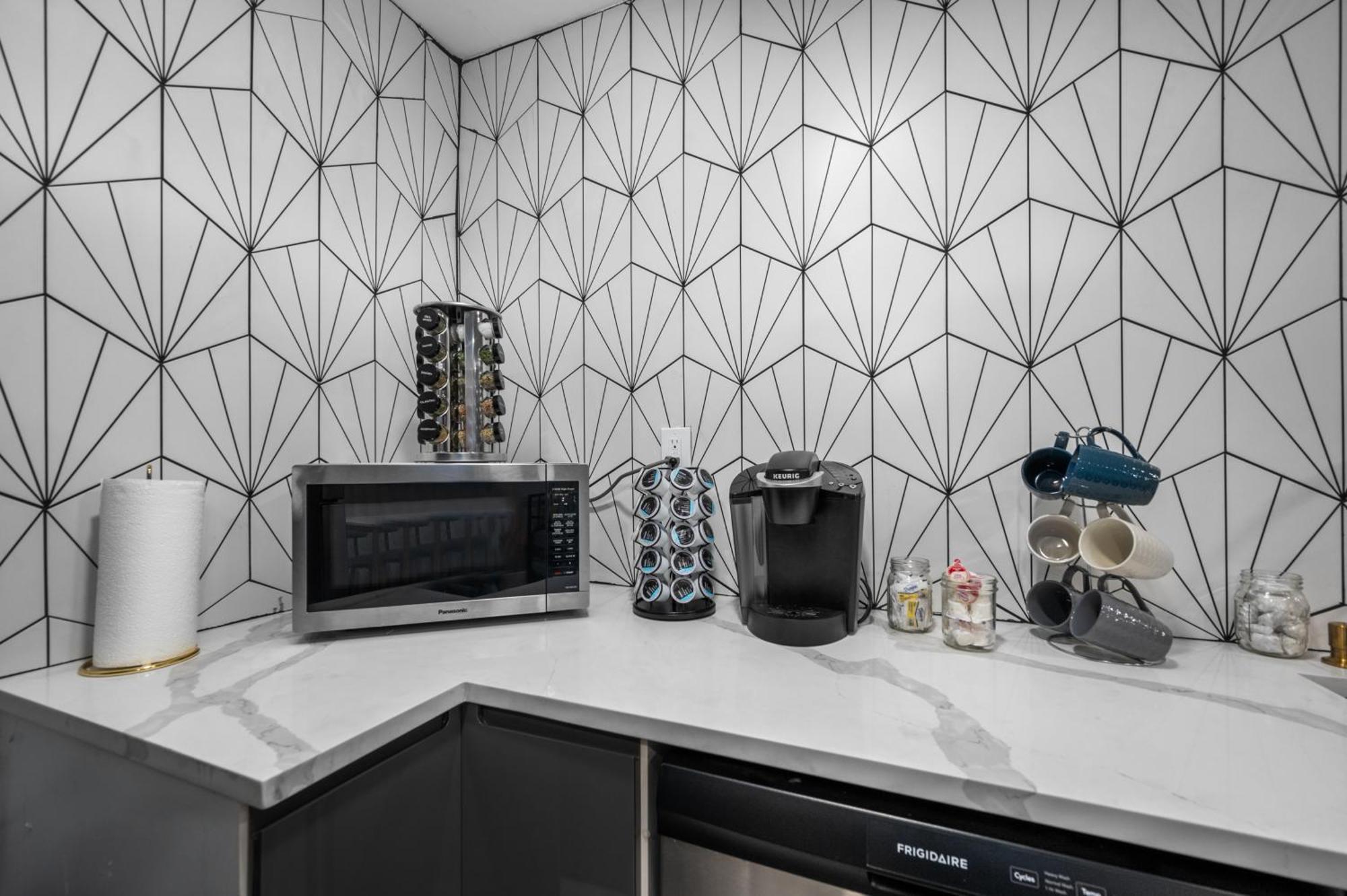 Cozy Galleria Near Uptown With Free Park Appartement
