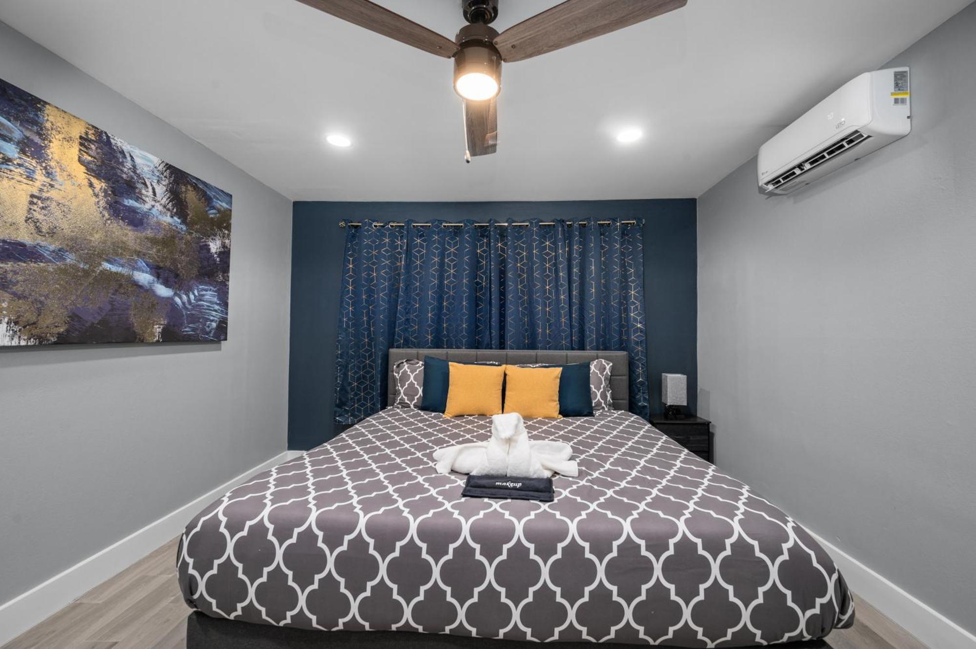 Cozy Galleria Near Uptown With Free Park Houston