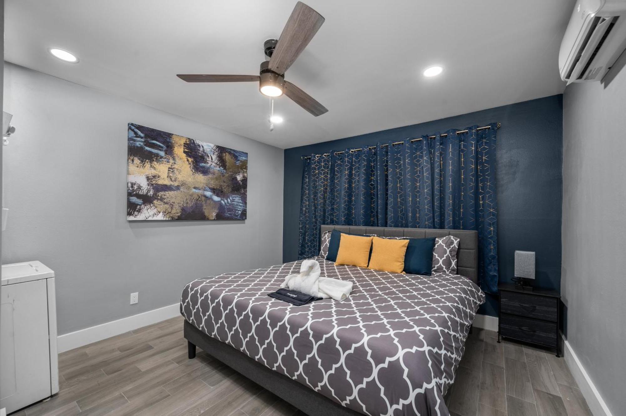 Cozy Galleria Near Uptown With Free Park Apartamento *